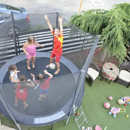 Casa Razvan 게스트하우스